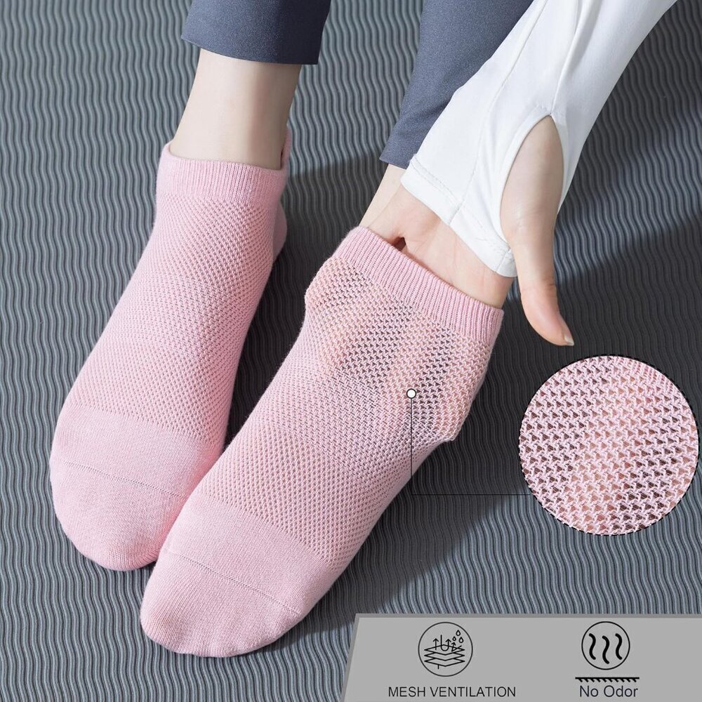 ❤️ Non Slip Socks with Grips for Women Non Skid Gripper Crew Socks for Yoga - Picture 4 of 7